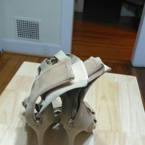 Sam & Libby Heels - Picture 2 of 2